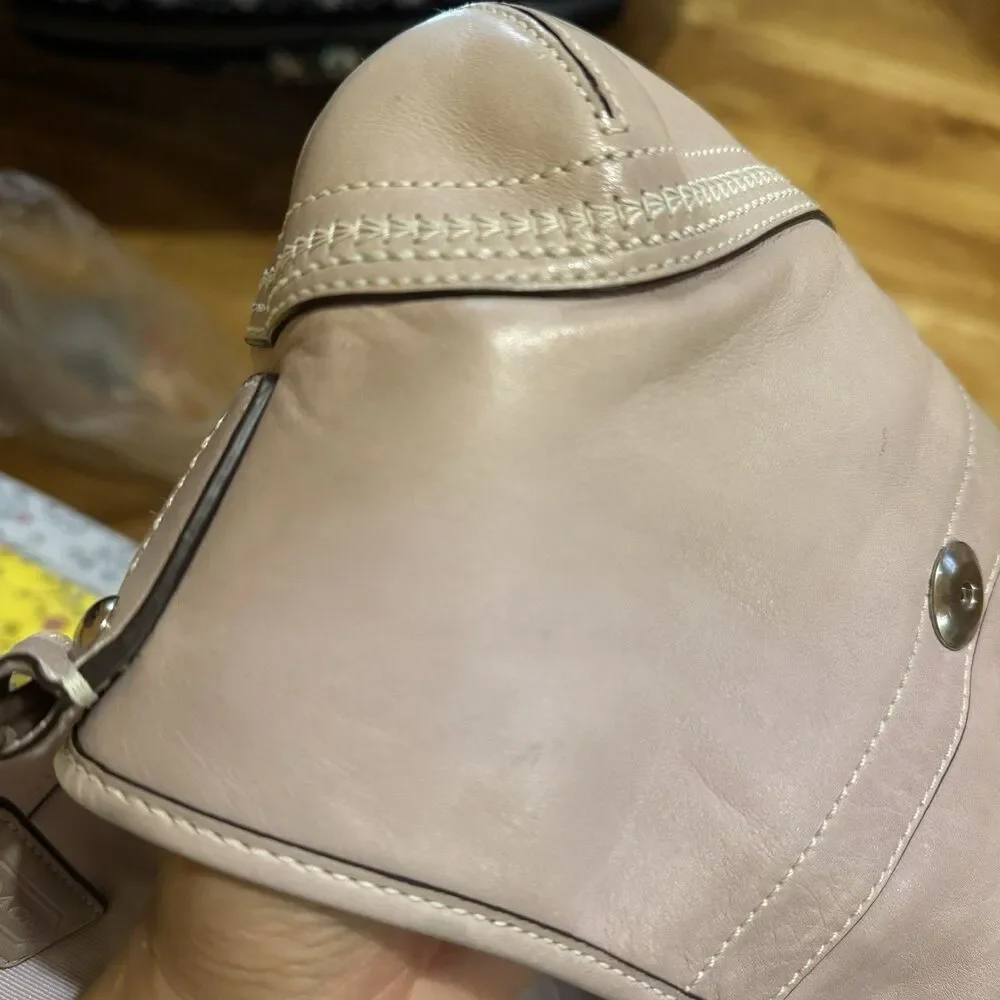 Vintage Coach 10577 Small Lavender Taupe Soho Leather Cross Handle Shoulder Bag